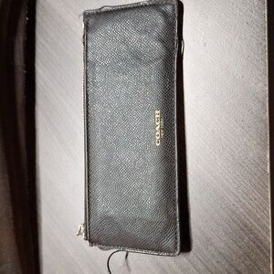 Coach Slim Black Pebbled Leather‎ Zip Wallet Coin Purse